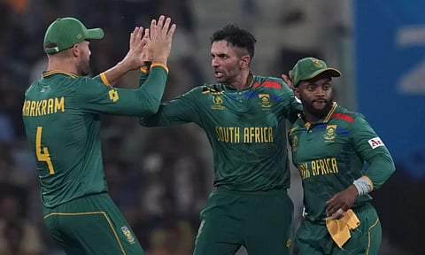 ஆஸ்திரேலியாவை அடித்து நொறுக்கிய தென் ஆப்பிரிக்கா.. 134 ரன்கள் வித்தியாசத்தில் அபார வெற்றி