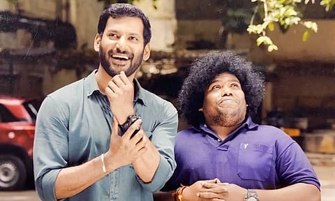 விஷாலுக்கு சிறப்பு பரிசளித்த யோகிபாபு