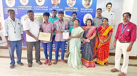 சில்லாங்குளம் முத்துக்கருப்பன் மேல்நிலைப்பள்ளி மாணவர்கள் மாநில, தேசிய விளையாட்டு போட்டிக்கு தகுதி