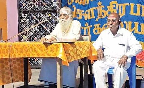 வீரபாகுவல்லவராயர் சமய சொற்பொழிவு நடந்த போது எடுத்த படம்.