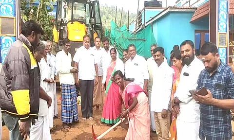 அருவங்காடு-ஜெகதளா இடையே ரூ.1.12 கோடி செலவில் சாலை சீரமைப்பு பணி