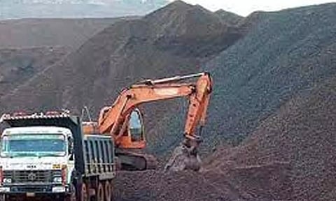 மணல் திருட்டு விவகாரம்: பா.ஜ.க. பெண் எம்.பி.க்கு ரூ.137 கோடி அபராதம்