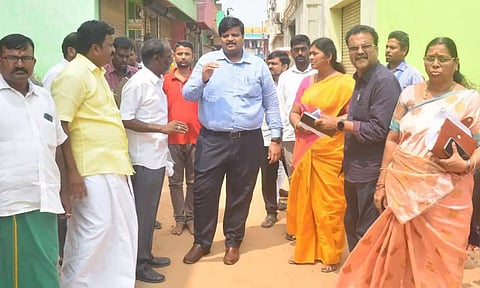 ஊத்துக்கோட்டையில் வளர்ச்சிப் பணிகளை ஆய்வு செய்த கலெக்டர்