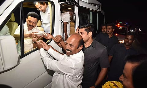 திருவண்ணாமலையில் வடக்கு மண்டல தி.மு.க. வாக்கு சாவடி முகவர்கள் கூட்டம்: முதலமைச்சருக்கு பிரமாண்ட வரவேற்பு