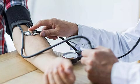 மழைக்கால நோய்களை கட்டுப்படுத்த வாரந்தோறும் 1000 மருத்துவ முகாம்கள்: தமிழக அரசு ஏற்பாடு