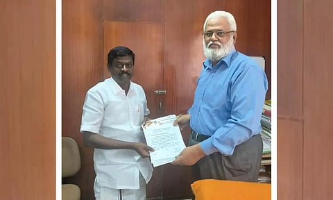 வக்பு வாரிய செயலாளர் ரபிபுல்லாவை சிவபத்மநாதன் நேரில் சந்தித்து மனு கொடுத்தார்.