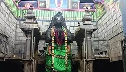 ஆஞ்சநேயர் கோவில் கும்பாபிஷேக விழா:நவம்பர் 1-ந் தேதி பள்ளிகளுக்கு விடுமுறை