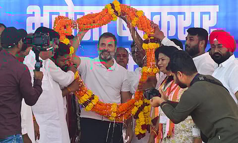 சாதியே இல்லை என்றவர் மோடி.. ஏன் தன்னை OBC என்று கூறிக் கொள்கிறார் - ராகுல் சரமாரி கேள்வி?