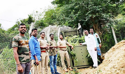 சிறுத்தையை கூண்டு வைத்து பிடிக்க வனத்துறையினர் தீவிரம்