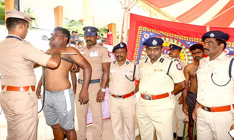 சப்-இன்ஸ்பெக்டர் பணிக்கான உடற்தகுதி தேர்வில் 513 பேர் பங்கேற்பு