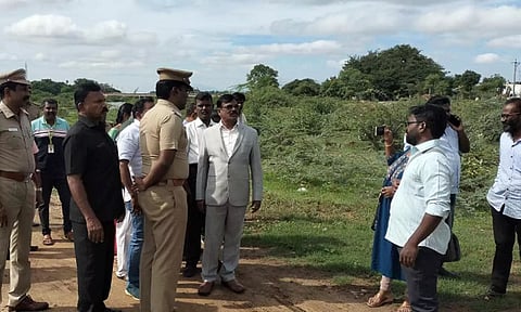 தேசிய ஆதிதிராவிடர் ஆணைய இயக்குனர் விசாரணை நடத்திய காட்சி