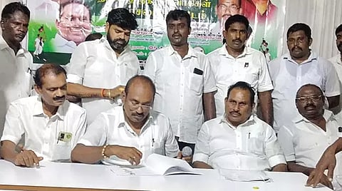 நாசரேத்தில் அ.தி.மு.க. பூத் கமிட்டி ஆலோசனை கூட்டம்