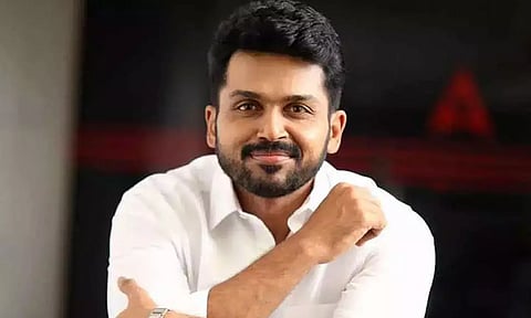 ரசிகர்களுடன் ஜப்பான் முதல் காட்சியை பார்த்த கார்த்தி