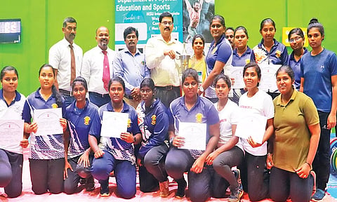 பல்கலைக்கழக அளவிலான பளுதூக்கும் போட்டி- திருச்செந்தூர் கோவிந்தம்மாள் ஆதித்தனார் மகளிர் கல்லூரி அணி முதலிடம்