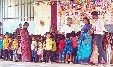 நெல்லை டவுன் லிட்டில் பிளவர் பள்ளியில் தீபாவளி கொண்டாட்டம்