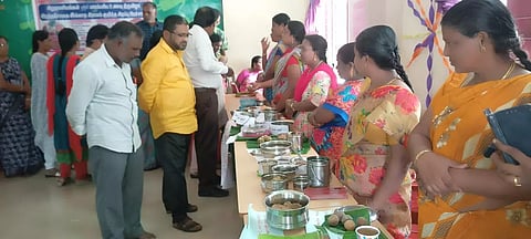சாத்தான்குளத்தில் மகளிர் சுய உதவிக்குழு சார்பில் பாரம்பரிய உணவு திருவிழா