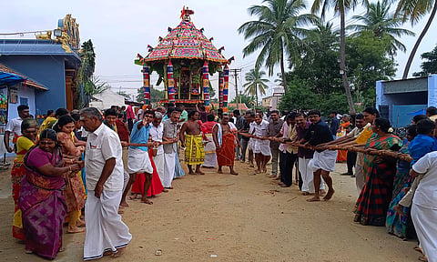 முருங்கத்தொழுவு ஸ்ரீ மகா மாரியம்மன் கோவில் தேரோட்டம்