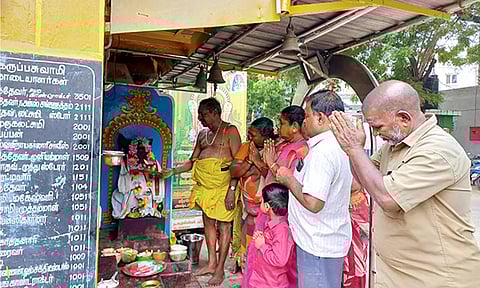 கோவில்பட்டி முத்துமாரியம்மன் கோவிலில் சிறப்பு பூஜை