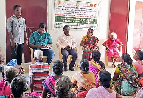 கருங்குளம் வட்டாரத்தில் விவசாயிகளுக்கான தொழில்நுட்ப பயிற்சி