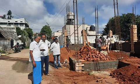 மவுண்ட் பிளசன்ட் பகுதியில் கூட்டுறவு பண்டகசாலை கட்டுமான பணிகள் தீவிரம்