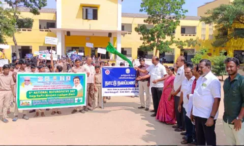  பொங்கலூரில் இயற்கை மருத்துவ தின விழிப்புணர்வு பேரணி நடைபெற்ற போது எடுத்த படம்.