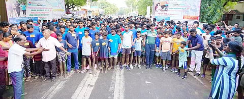 மானாமதுரையில் மாரத்தான் ஓட்டம்