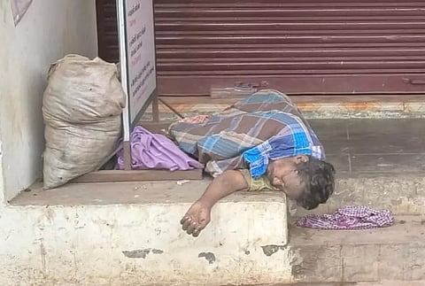 துப்புரவு தொழிலாளி மர்ம சாவு