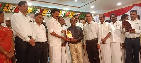 சிறந்த நூலகமாக துறையூர் நூலகம் தேர்வு