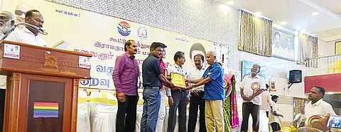 கூட்டுறவு சங்கம்- வங்கிக்கு பாராட்டு