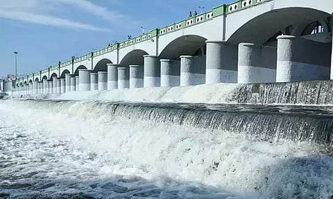 தமிழகத்திற்கு டிசம்பர் இறுதி வரை தினமும் 2700 கன அடி தண்ணீர் திறக்க வேண்டும்: காவிரி ஒழுங்காற்று குழு