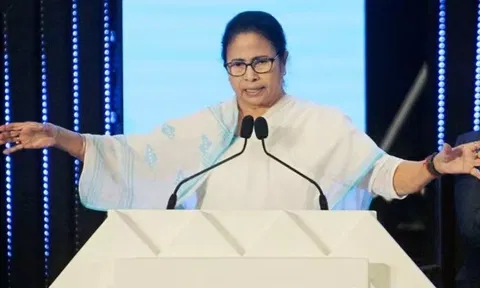 உலகக்கோப்பை இறுதிப்போட்டி கொல்கத்தா அல்லது மும்பையில் நடந்திருந்தால் இந்தியா வென்றிருக்கும்- மம்தா பானர்ஜி
