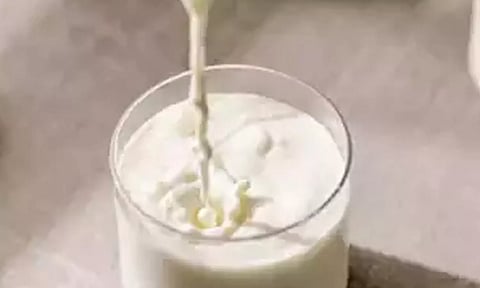 தனியார் பால் விலை லிட்டருக்கு ரூ.2 குறைப்பு: தயிர் விலை ரூ.8 குறைப்பு