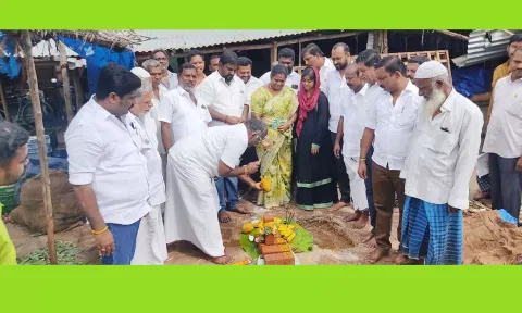 திருமங்கலத்தில் காய்கறி மார்க்கெட் கட்டிட பூமி பூஜை