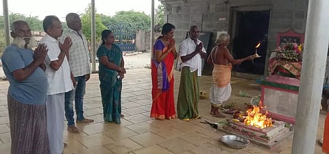 சிறப்பு யாகம் நடந்தபோது எடுத்த படம்.