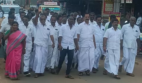 கந்தர்வகோட்டை ஒன்றிய நகர தி.மு.க. சார்பில் - அமைச்சர் உதயநிதி ஸ்டாலின் பிறந்த நாள் விழா