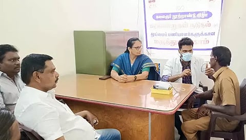 வேலூர் பேரூராட்சியில் தூய்மை பணியாளர்களுக்கான இலவச மருத்துவ முகாம் நடைபெற்ற போது எடுத்த படம்.