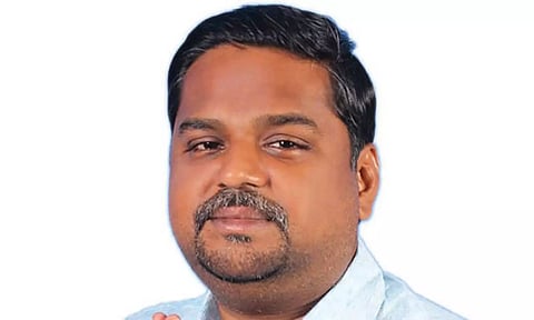 "கோமூத்ரா மாநிலங்கள்" என்று சர்ச்சை பேச்சு- செந்தில்குமார் மன்னிப்பு கேட்டார்