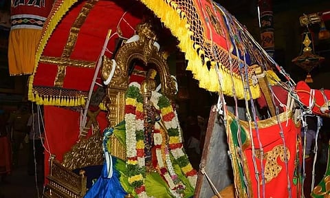 பல்லக்கு வாகனமும் தேர்த்திருவிழாவும்