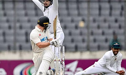 வங்காளதேசத்துக்கு எதிரான டெஸ்ட்: நியூசிலாந்து முதல் இன்னிங்சில் 180 ரன்களில் ஆல் அவுட்