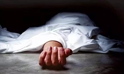 கால்வாய் வெள்ளத்தில் அடித்து செல்லப்பட்ட தொழிலாளி சடலமாக மீட்பு