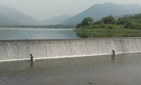 குண்டேரிப்பள்ளம் அணையின் நீர்மட்டம் ஒரே நாளில் 3 அடி உயர்ந்தது