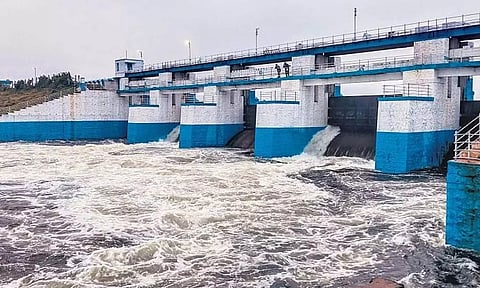 செம்பரம்பாக்கம் ஏரியில் தண்ணீர் திறப்பு குறைப்பு: 1,500 கன அடி வெளியேற்றம்