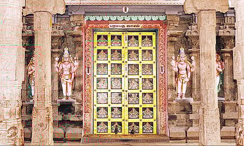 வைகுண்ட ஏகாதசியை முன்னிட்டு ஸ்ரீரங்கம் ரெங்கநாதர் கோவிலில் 236 கேமராக்கள்