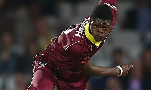 அல்ஜாரி ஜோசப்பை ரூ.11.50 கோடிக்கு ஏலம் எடுத்தது ராயல் சேலஞ்சர்ஸ் பெங்களூரு