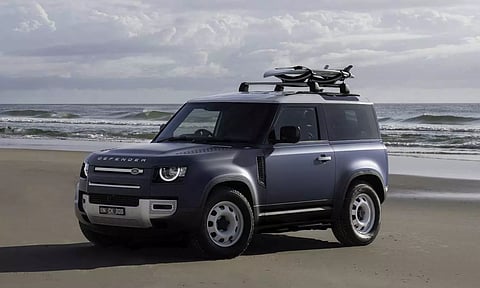 டிஃபென்டர் 90 லிமிடெட் எடிஷன் அறிமுகம் செய்த லேண்ட் ரோவர் - என்ன ஸ்பெஷல் தெரியுமா?