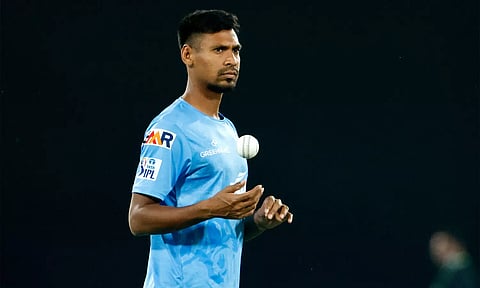 முஸ்தபிசுர் ரகுமானை ரூ.2 கோடிக்கு ஏலம் எடுத்தது சென்னை அணி