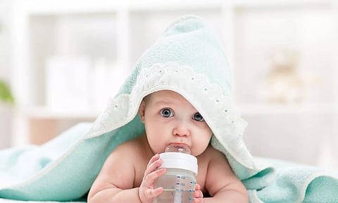 பச்சிளம் குழந்தைக்கு ரத்த சர்க்கரை குறைவு உண்டாவது எப்படி?