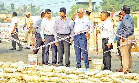 மணிமுத்தாறு, பாபநாசம் அணைகளின் கொள்ளளவை விட 10 மடங்கு அதிக தண்ணீர்: சிவ்தாஸ் மீனா தகவல்
