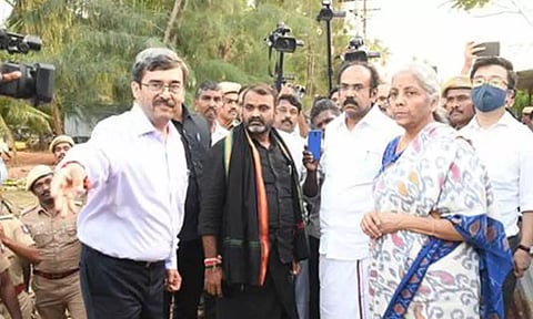 மழை, வெள்ள பாதிப்பை தேசிய பேரிடராக அறிவிக்க முடியாது: நிர்மலா சீதாராமன் மீண்டும் திட்டவட்டம்