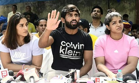 இந்திய மல்யுத்த சம்மேளனத்தை நிர்வகிக்க 3 பேர் கமிட்டி அமைப்பு